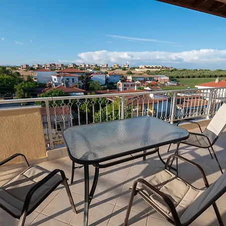 Elli Lux By Rentalspro - Nea Halkidiki Apartment Flogita